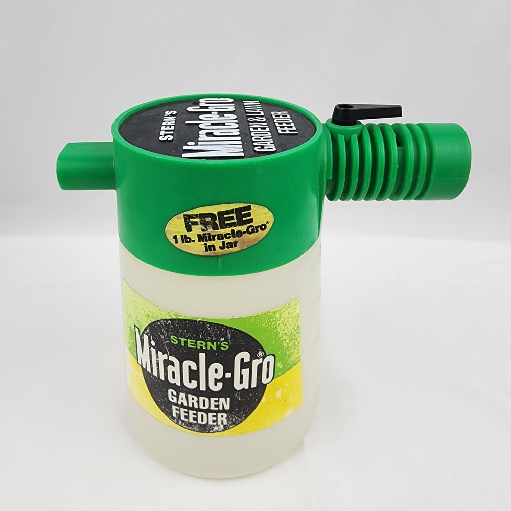 Vintage Stern's Miracle-Gro Garden & Lawn Feeder Sprayer Hose Attachment‎ Weeds
